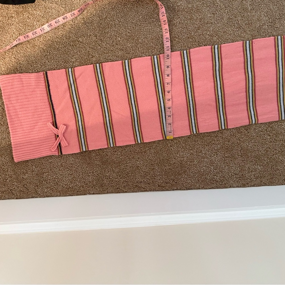 Marc Jacobs Striped Pink scarf with bow NWT 100 percent wool/laine host pick - Picture 7 of 10